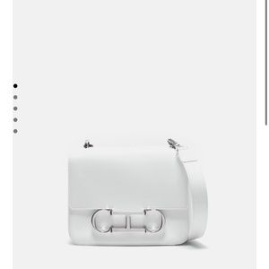 Carolina Herrera Insignia Initials